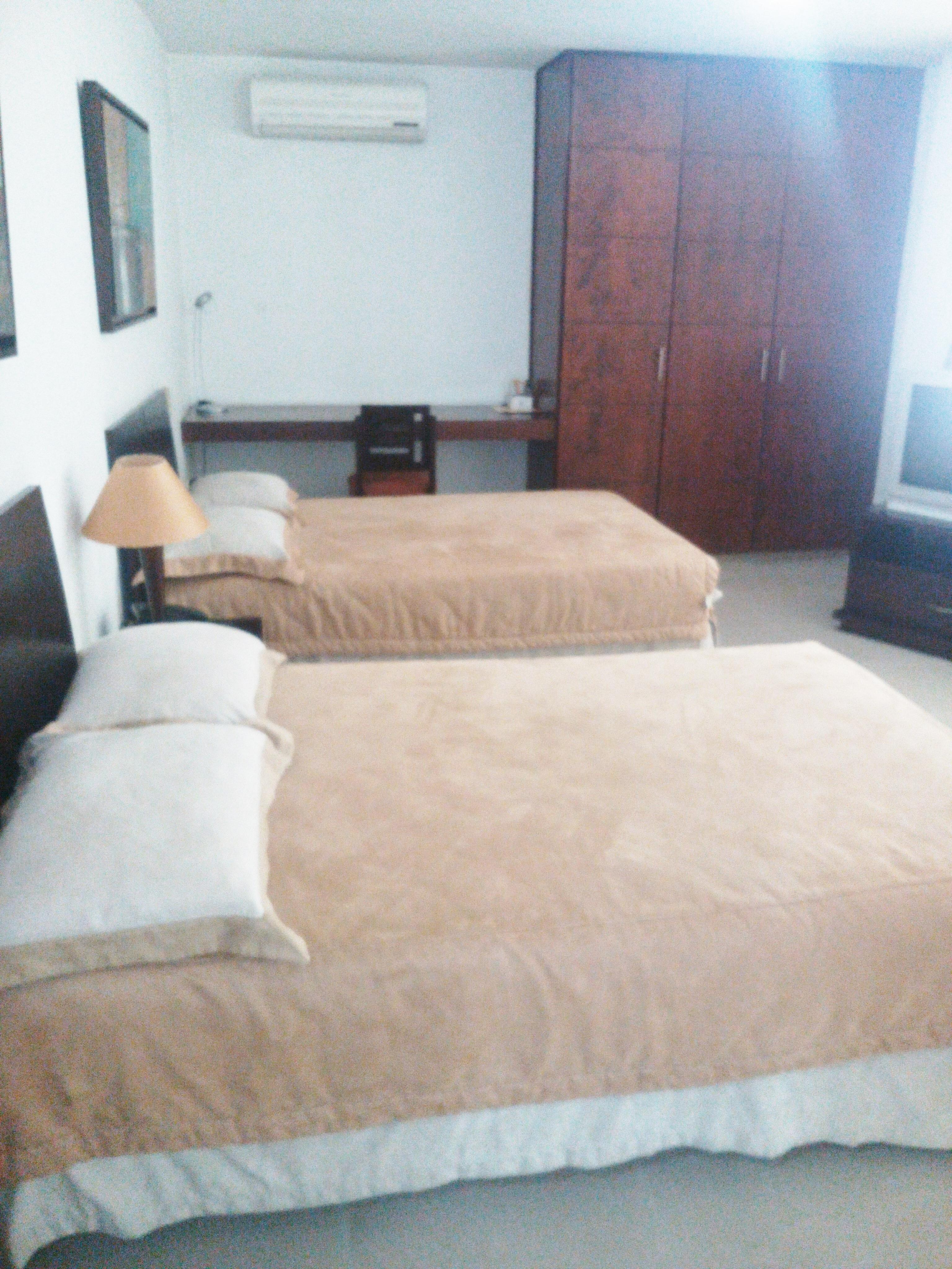 Hotel Cuarta Avenida カリ エクステリア 写真