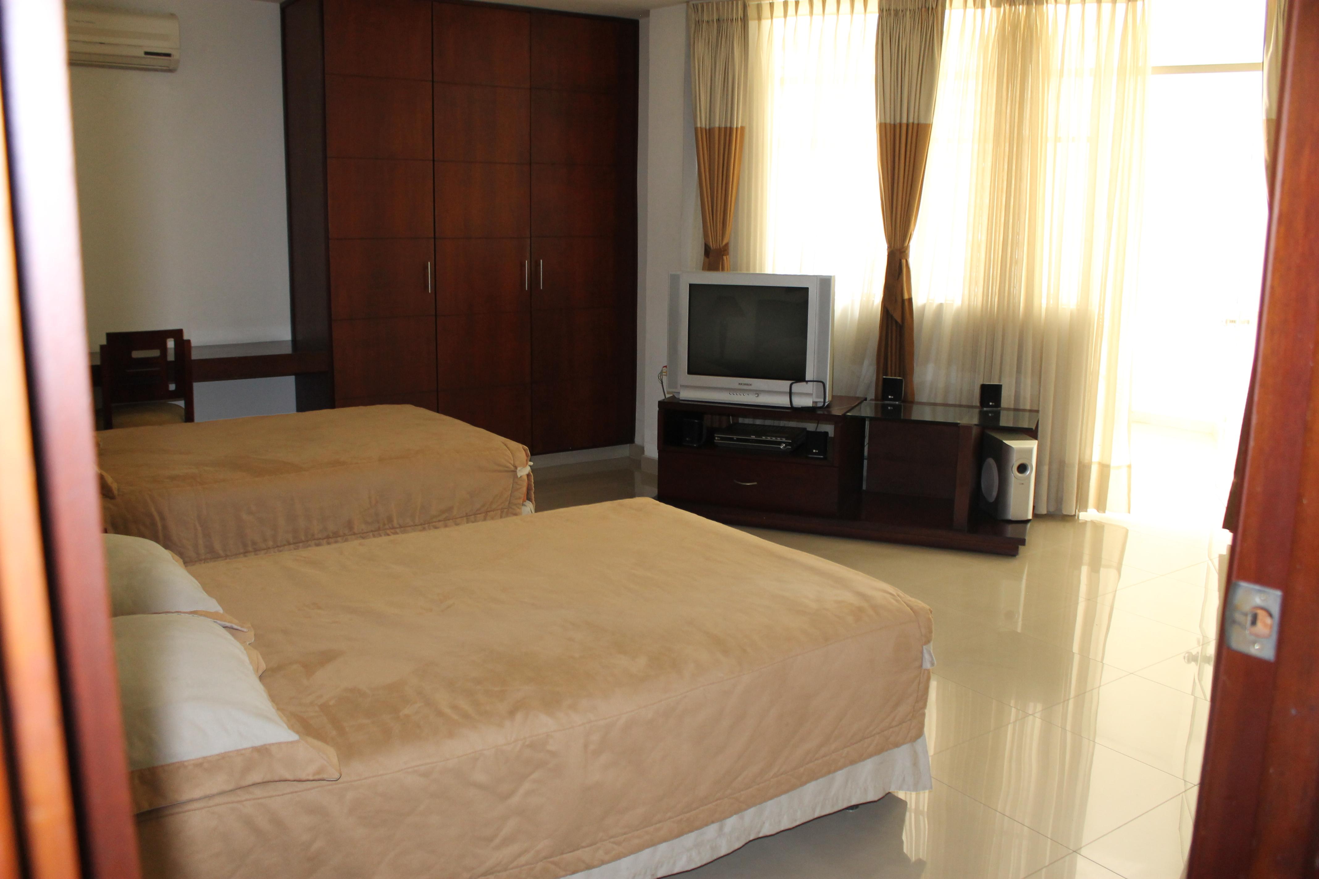 Hotel Cuarta Avenida カリ エクステリア 写真