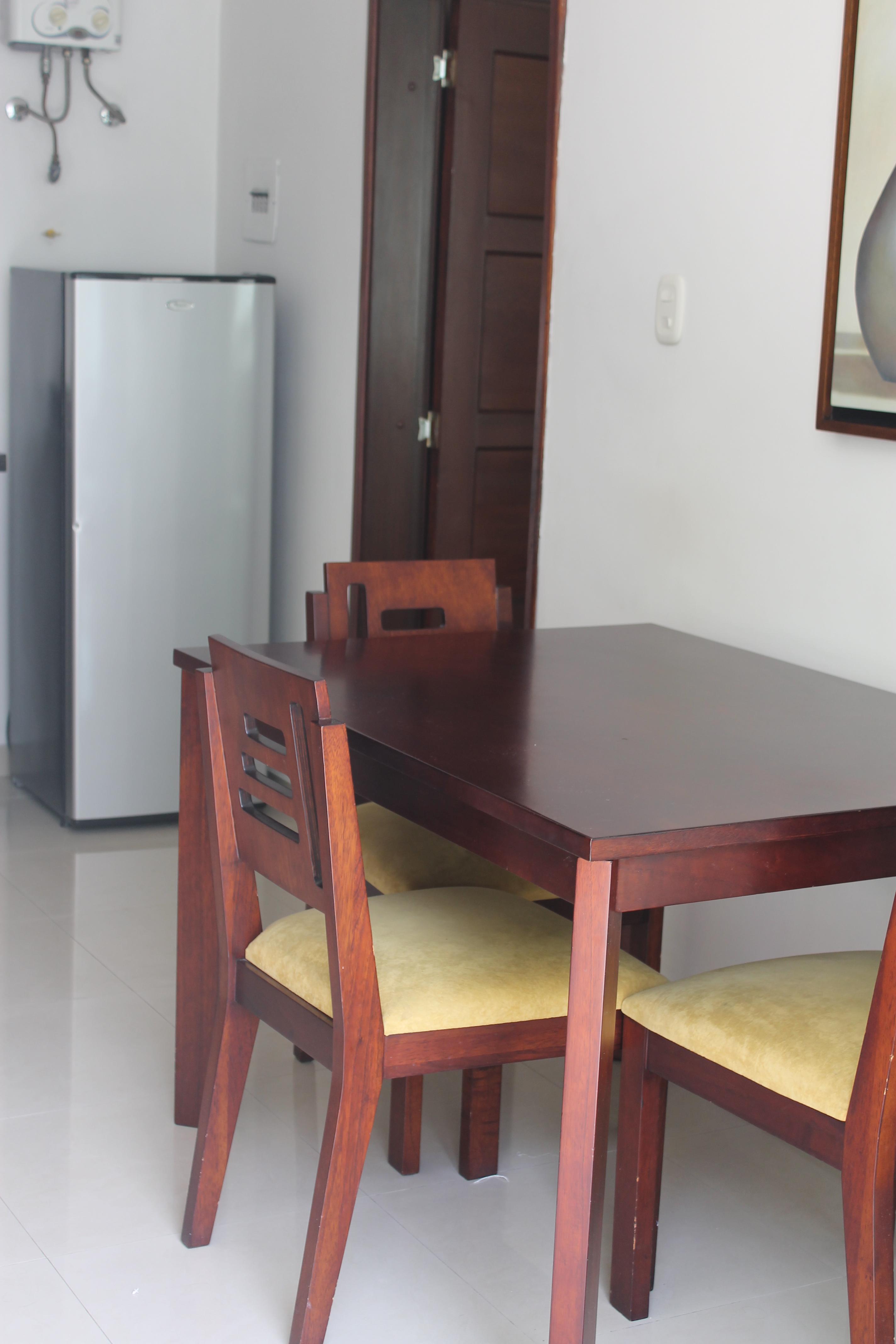 Hotel Cuarta Avenida カリ エクステリア 写真