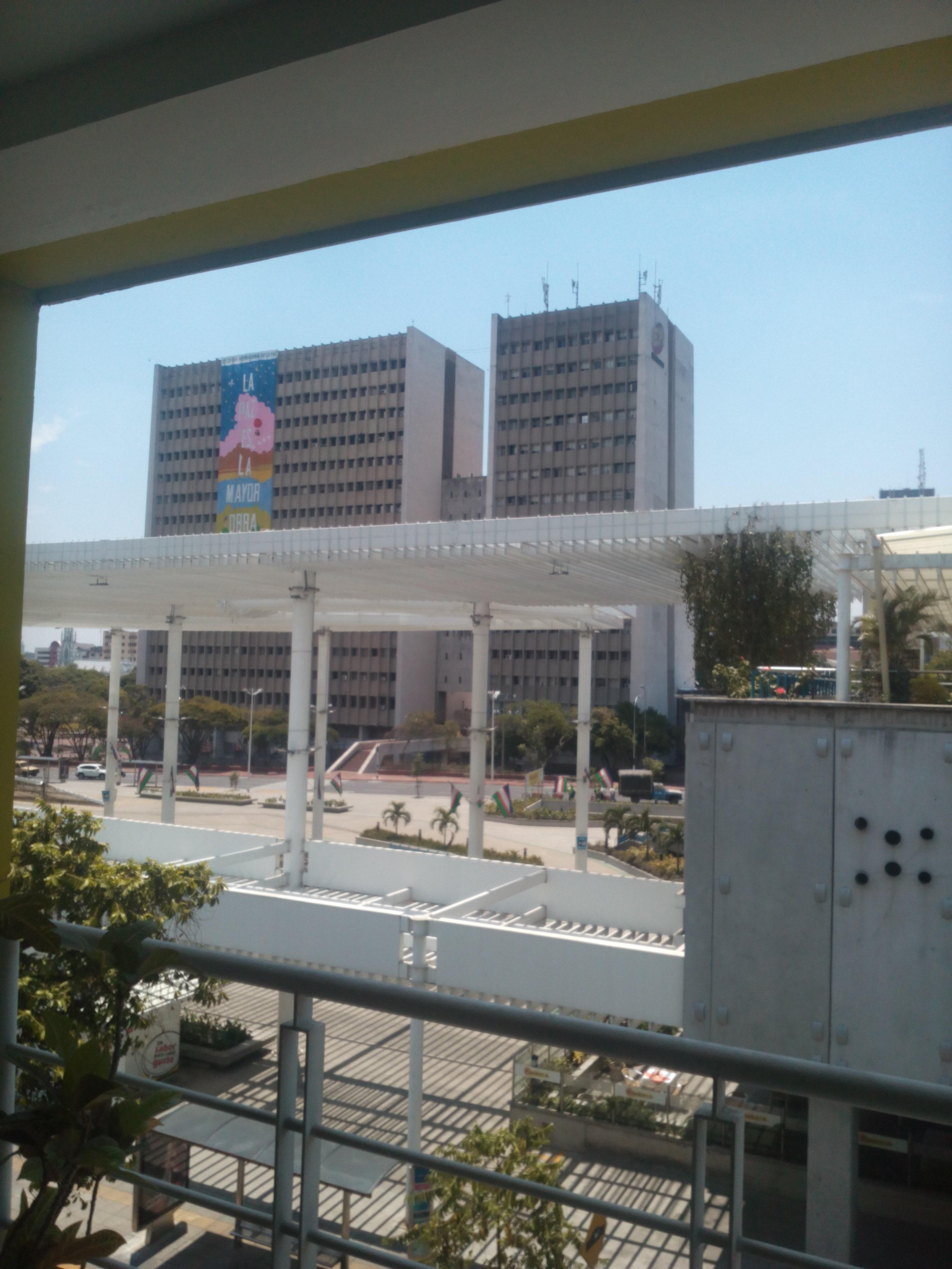 Hotel Cuarta Avenida カリ エクステリア 写真