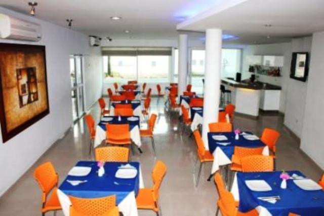 Hotel Cuarta Avenida カリ エクステリア 写真